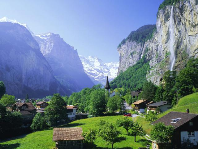 Lauterbrunnen_Staubbach_Falls