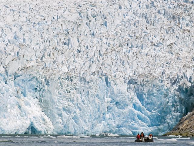 Dawes_Glacier_Tracy