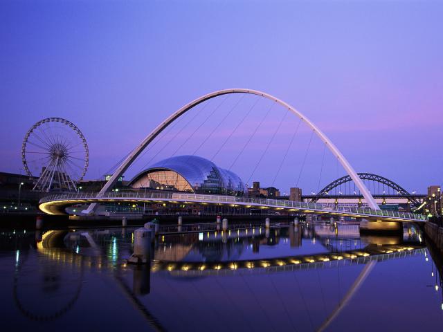 Gateshead_Millennium_Bridge