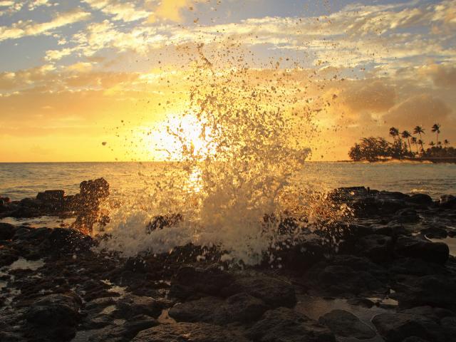 Crashing_Wave_01