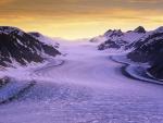 Salmon_Glacier_at