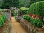 Walled_Garden_La