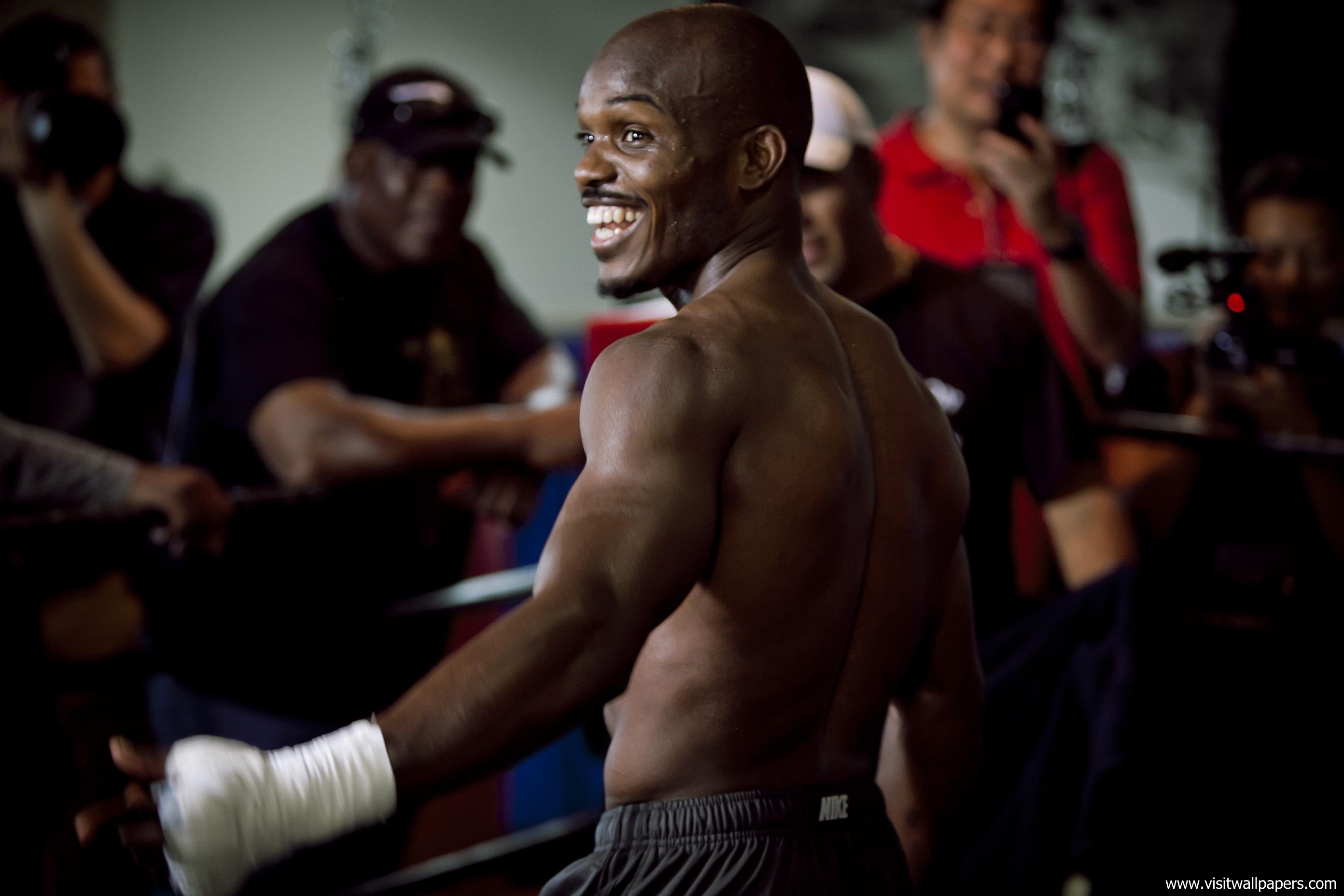 Timothy-Bradley_01