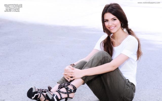 victoria_justice_02