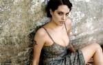 Angelina_Jolie_28