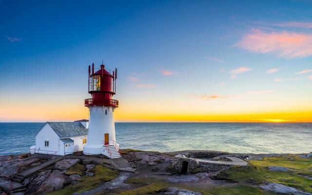 Lighthouse_94