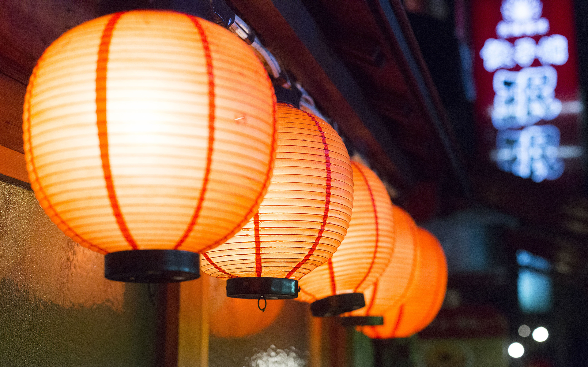 Bright_Lanterns_01