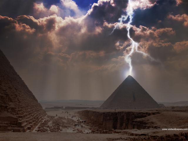 Pyramids_41
