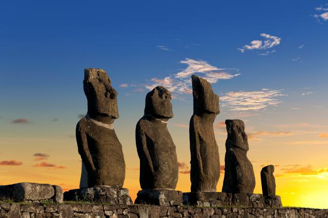Moai_Stone_Statues_26