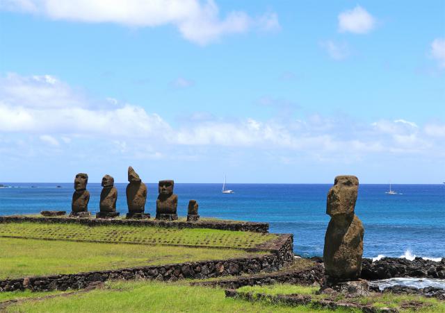 Moai_Stone_Statues_27