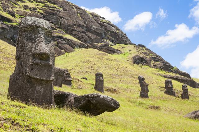 Moai_Stone_Statues_34