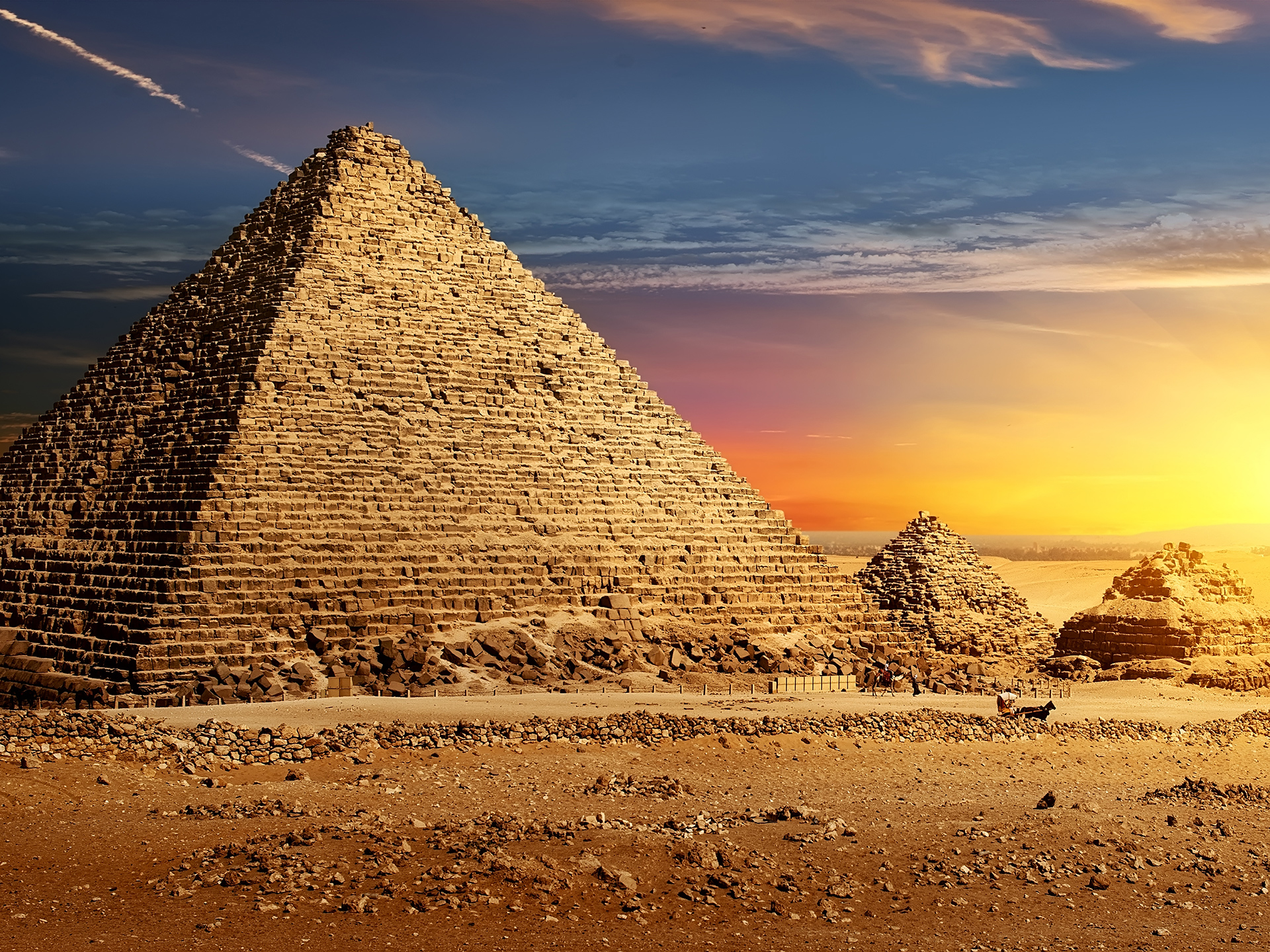 Pyramids_112