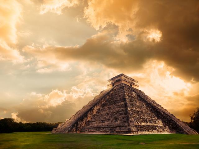 Pyramids_120