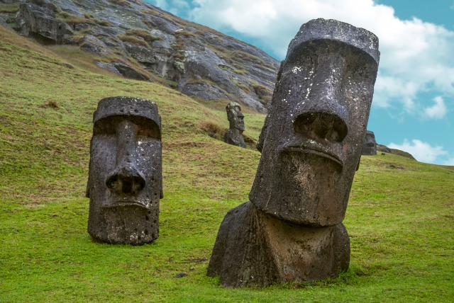 Moai_Stone_Statues_40