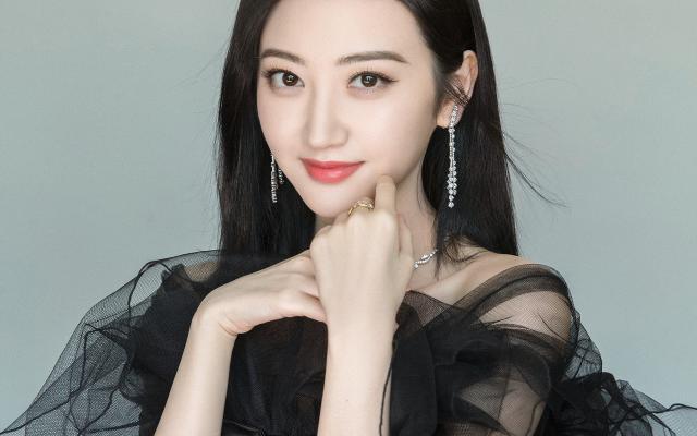 Jing_Tian_42