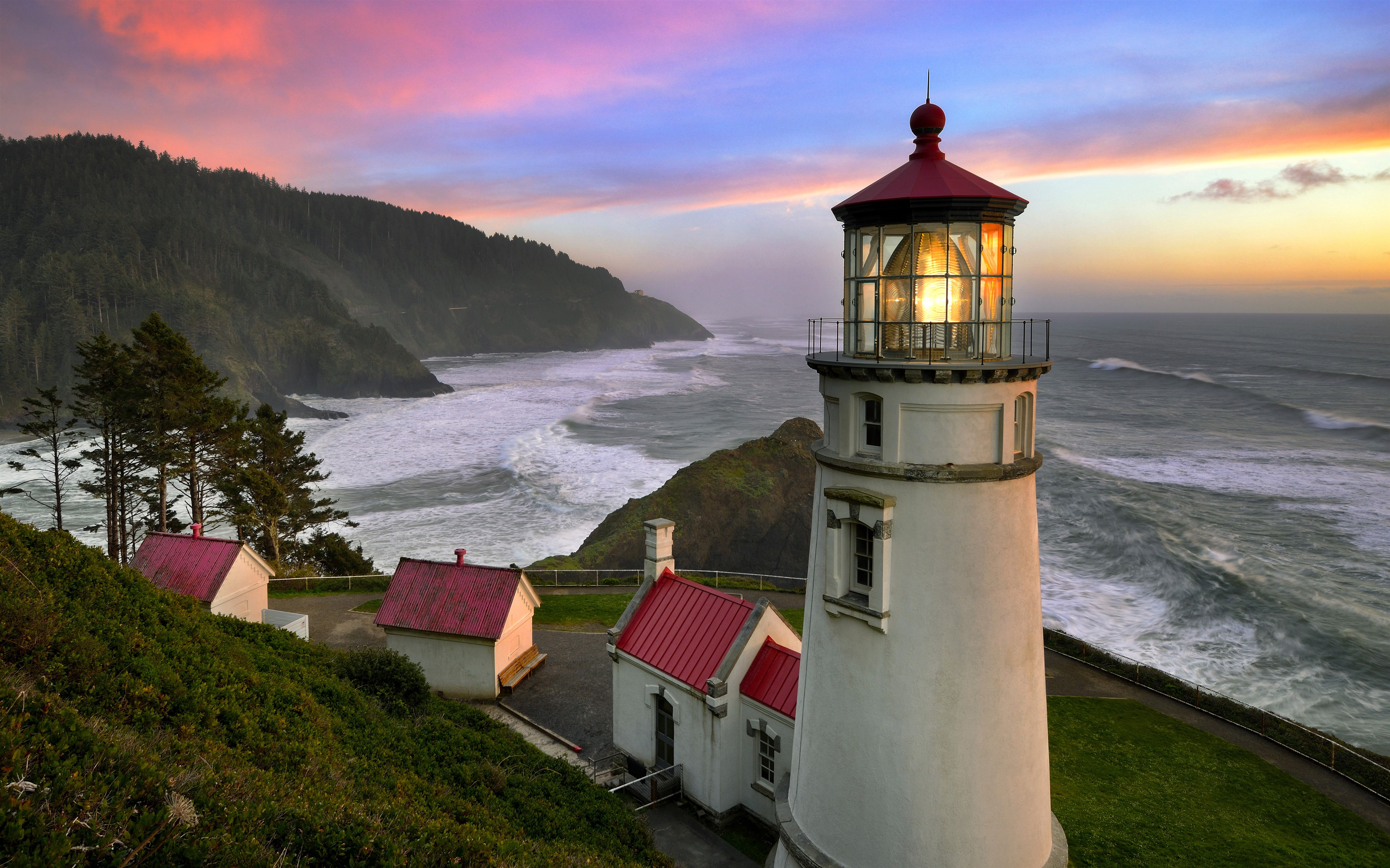 Lighthouse_214