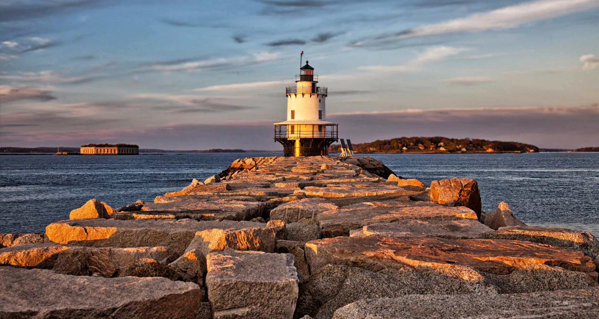 Lighthouse_216