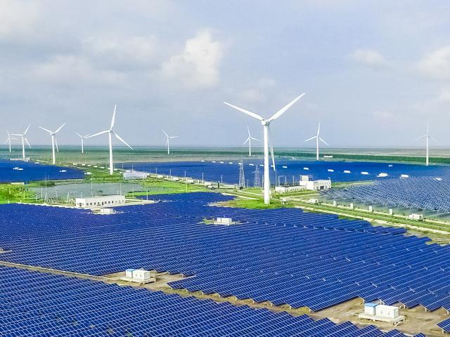wind_turbines_41