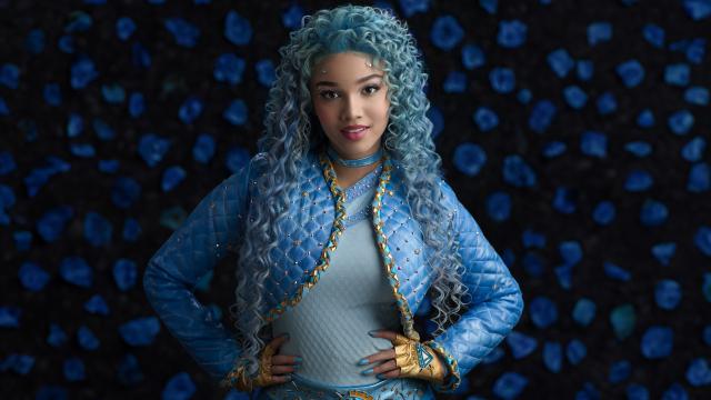 descendants_the_rise_of_red_09