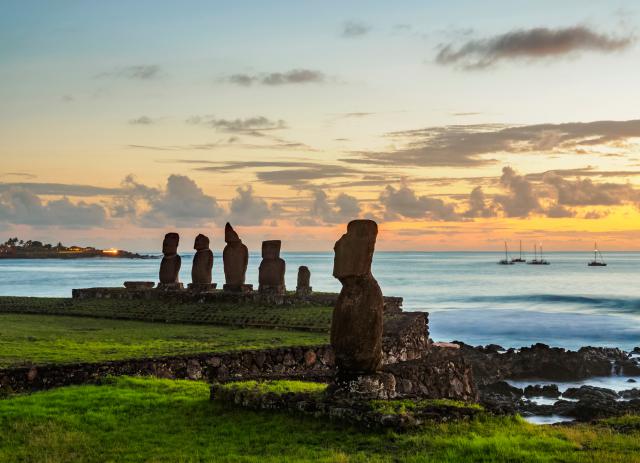 Moai_Stone_Statues_60