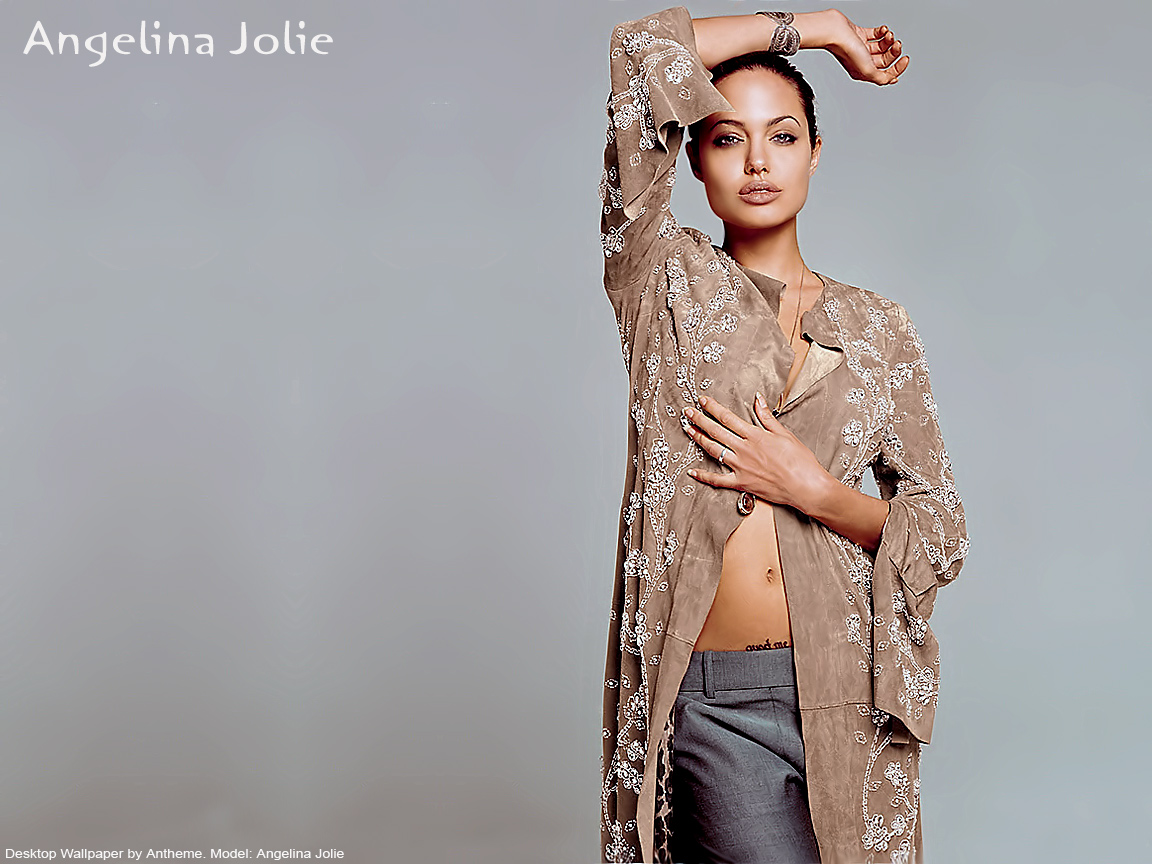 Angelina_Jolie_11