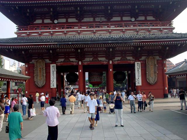 Asakusa_Temple_02