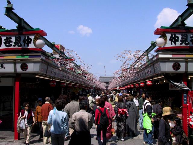 Asakusa_Temple_15