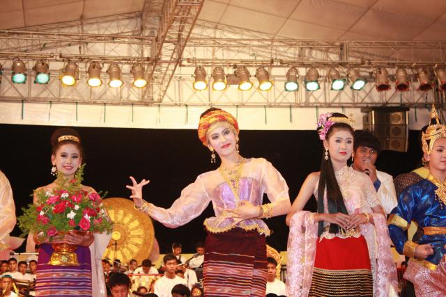 Candle_Festival_237