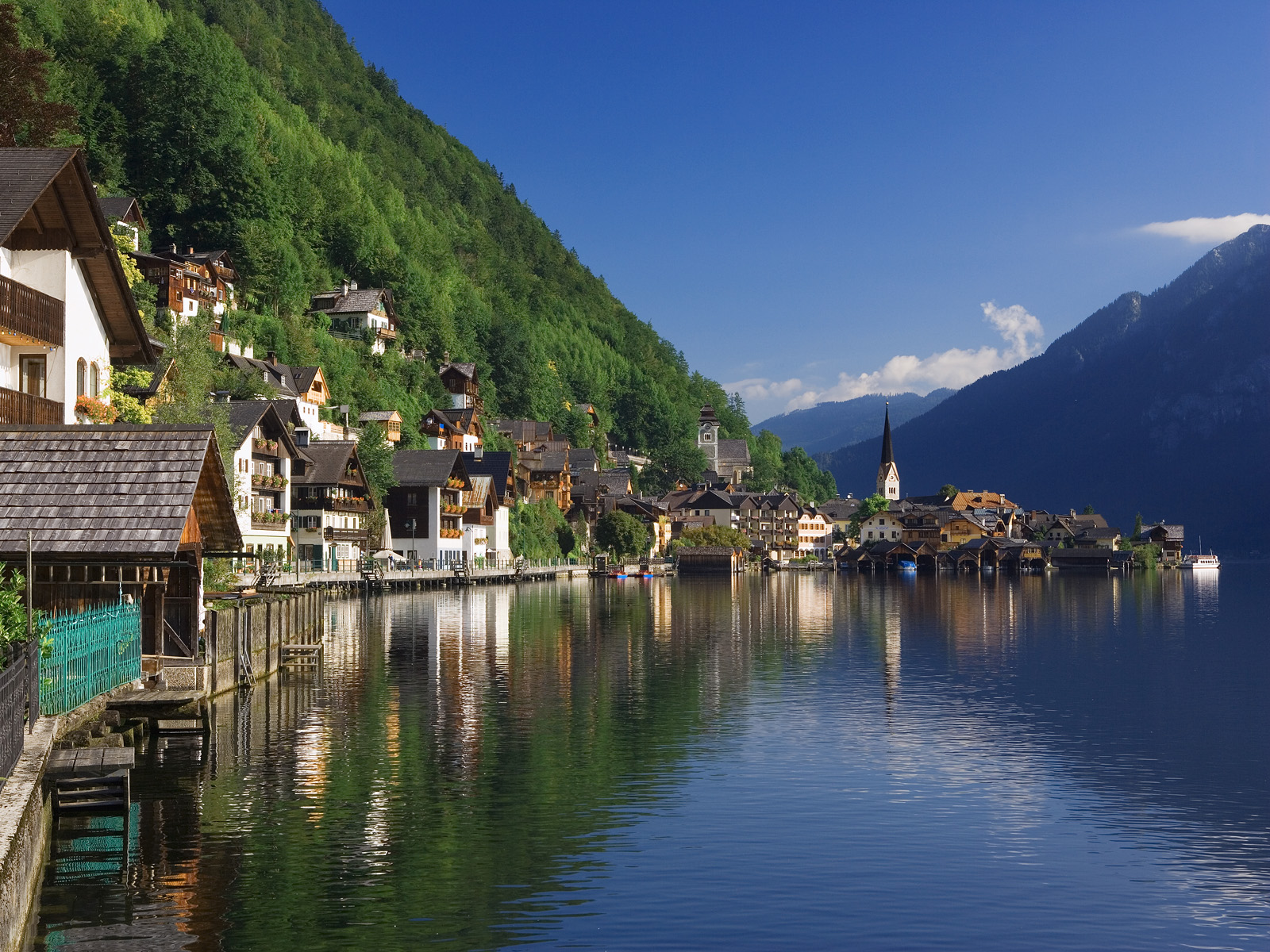 Hallstatt, Salzkammergut, Austria
