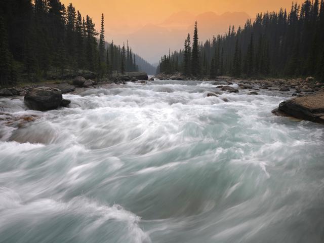 Mistaya River, Icefields Parkway, Banff National Park, Alberta, Canada