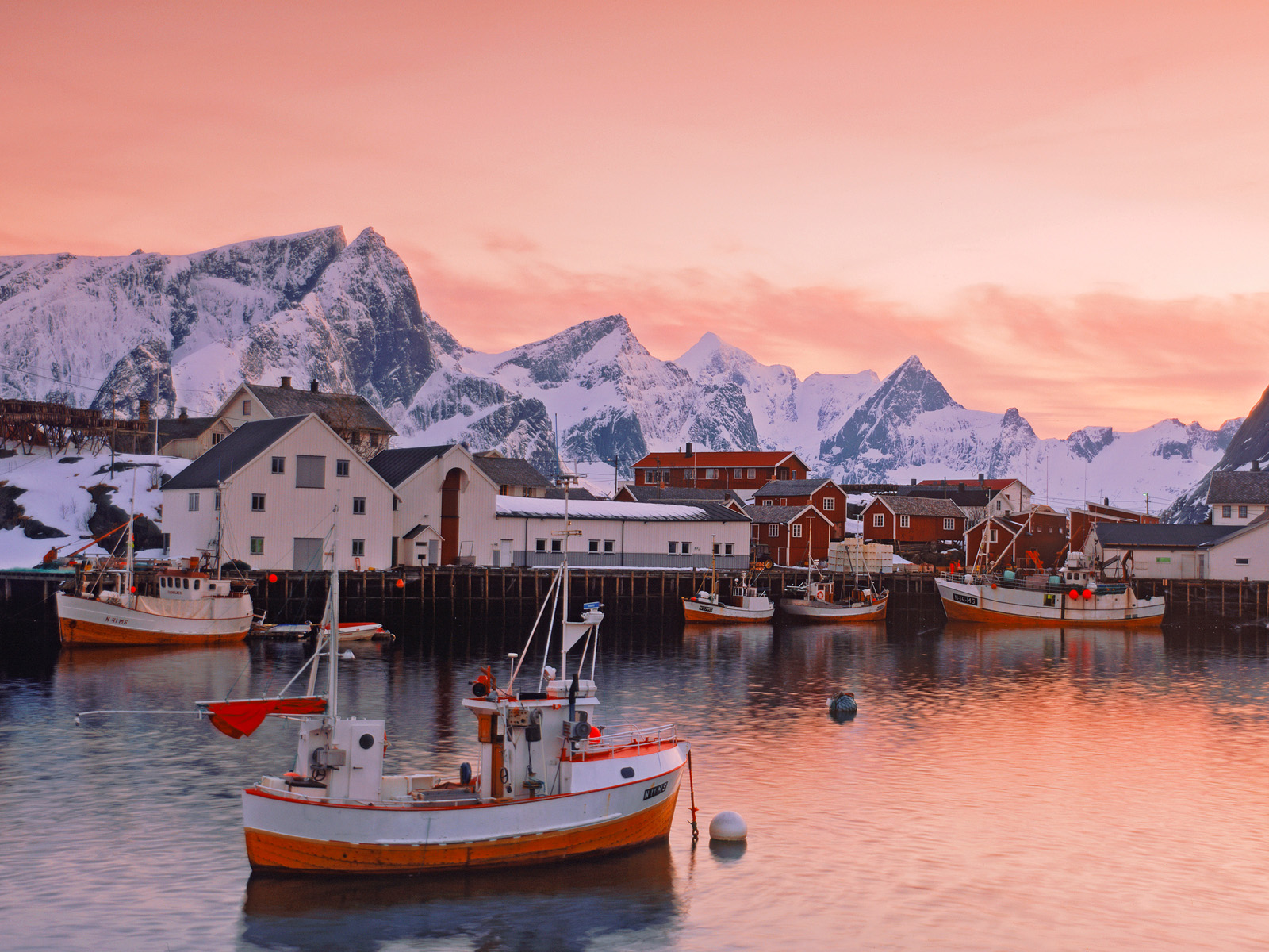 Village of Hamnoy, Moskenes Island, Lofotens, Norway