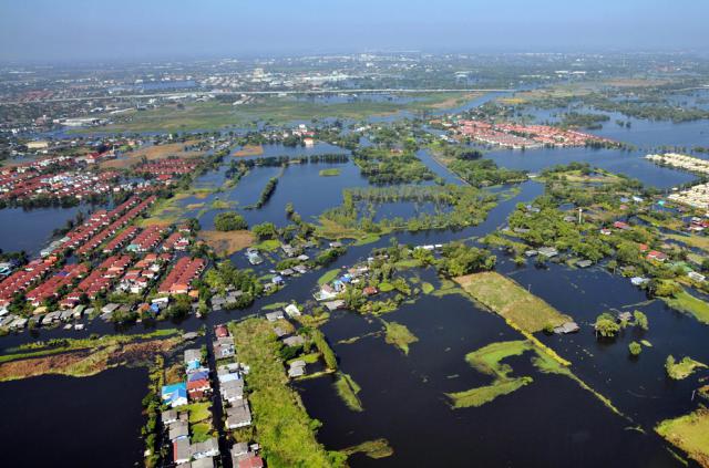 thai_flood_54_008