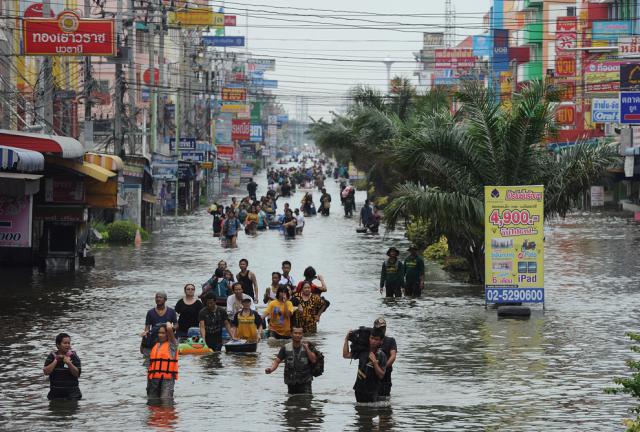 thai_flood_54_032